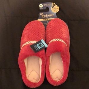 ❌SOLD❌ Isotoner Signature Memory Foam Pink Slippers - BRAND NEW
